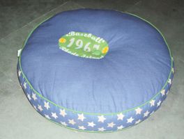 floor-cushions